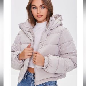 NWOT Forever 21 Cropped Puffer